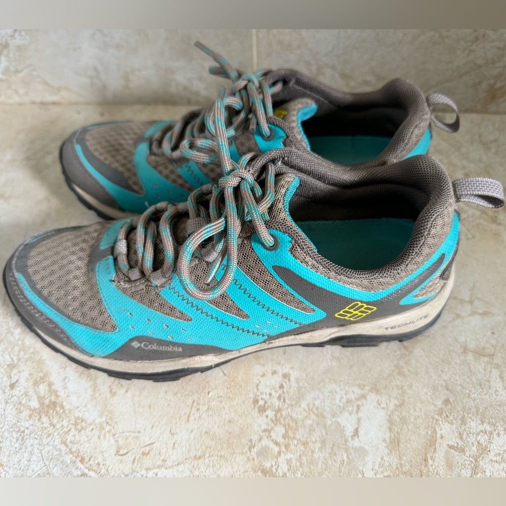 Columbia women’s hiking shoes